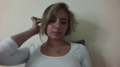 majo_gomezz online show from 02.05.26
