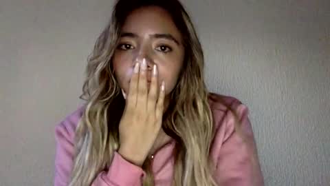 majo_gomezz online show from 04.01.26