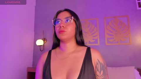 Snapshot of majo_rose chatting on 05.16.26 MAJO ROSE online show from 05.16.26