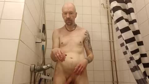 Snapshot of majorxoxo chatting on 10.25.25 majorxoxo online show from 10.25.25