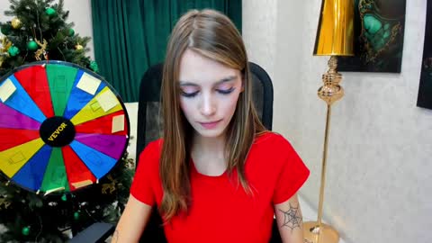 Snapshot of make_love_1 chatting on 12.25.24 Chloe online show from 12.25.24