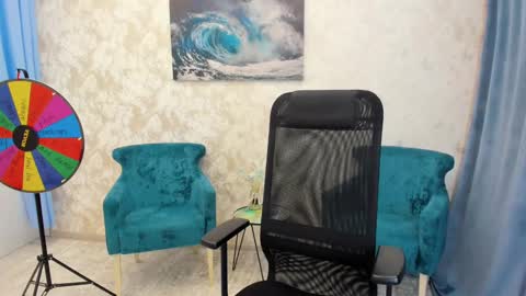 Snapshot of make_love_1 chatting on 03.04.25 Chloe online show from 03.04.25