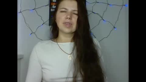 make_mesmile online show from 11.05.25