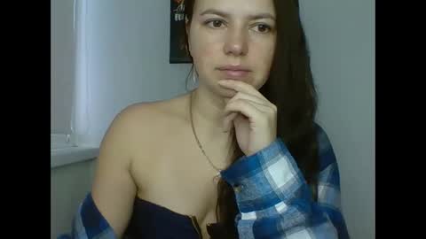 Snapshot of make_mesmile chatting on 02.18.26 make_mesmile online show from 02.18.26