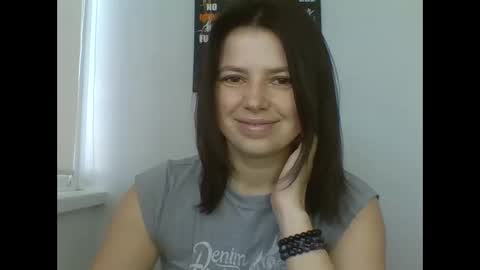 make_mesmile online show from 03.27.26