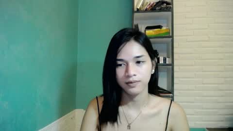 Snapshot of makememoan4uxoxo chatting on 06.22.26 makememoan4uxoxo online show from 06.22.26
