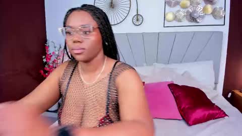 makena online show from 02.08.26