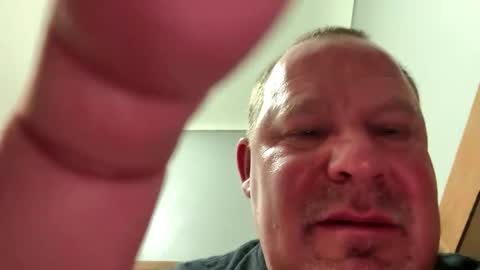 makeyousquirt1969 online show from 11.27.25