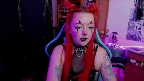  petite clown online show from 06.06.26