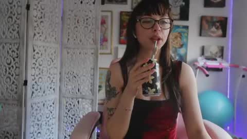 MakiyahBelle online show from 06.10.26