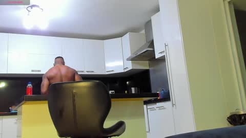 Makonnen online show from 12.04.24