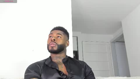 Snapshot of makonneen chatting on 06.25.26 Makonnen online show from 06.25.26