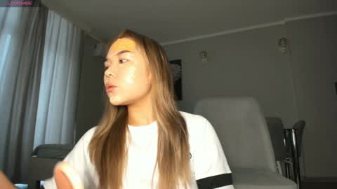 Snapshot of makota_ray chatting on 01.24.25 Mati online show from 01.24.25