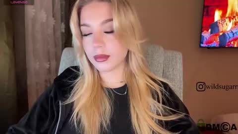 maksisisia online show from 12.14.25