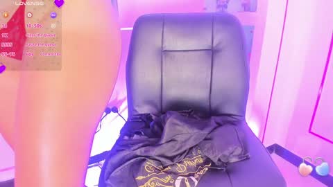 Snapshot of malaikabrown chatting on 02.08.25 online show from 02.08.25