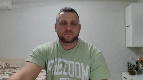 Snapshot of malchyshka chatting on 01.06.25 malchyshka online show from 01.06.25