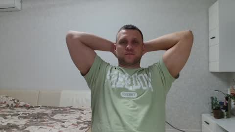 Snapshot of malchyshka chatting on 01.07.25 malchyshka online show from 01.07.25