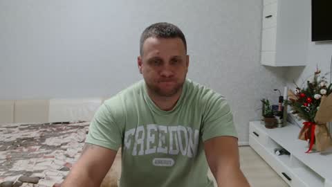 Snapshot of malchyshka chatting on 01.09.25 malchyshka online show from 01.09.25