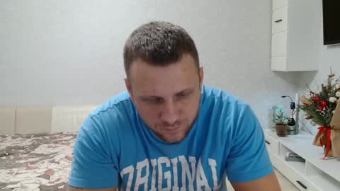 Snapshot of malchyshka chatting on 01.13.25 malchyshka online show from 01.13.25