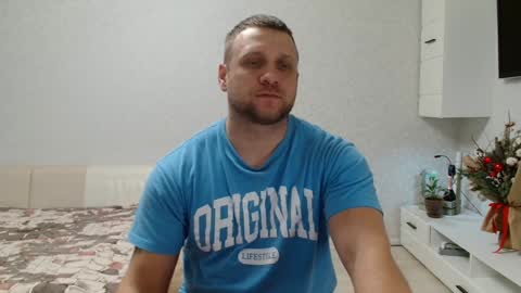 Snapshot of malchyshka chatting on 01.14.25 malchyshka online show from 01.14.25
