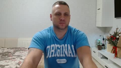 Snapshot of malchyshka chatting on 01.15.25 malchyshka online show from 01.15.25