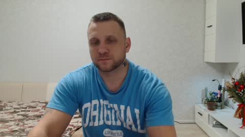 Snapshot of malchyshka chatting on 01.20.25 malchyshka online show from 01.20.25