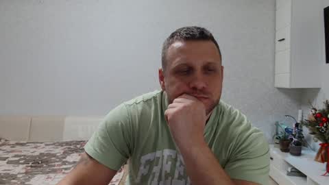 Snapshot of malchyshka chatting on 01.27.25 malchyshka online show from 01.27.25