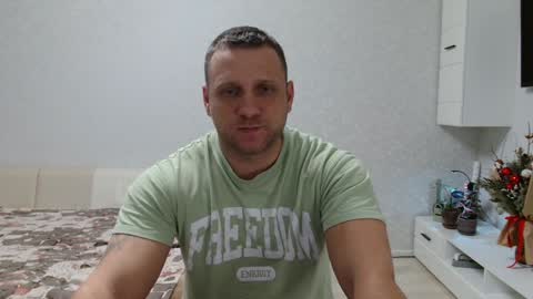 Snapshot of malchyshka chatting on 01.28.25 malchyshka online show from 01.28.25