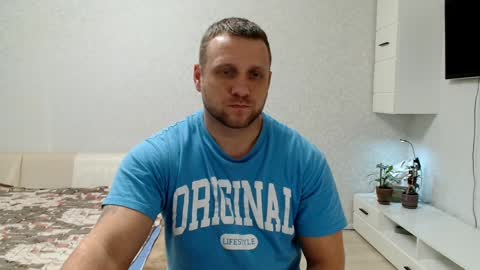 Snapshot of malchyshka chatting on 02.02.25 malchyshka online show from 02.02.25