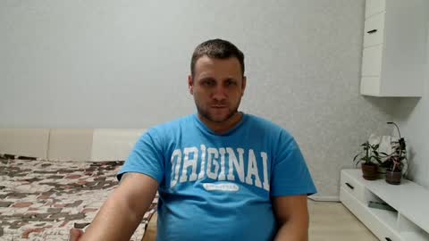 Snapshot of malchyshka chatting on 02.06.25 malchyshka online show from 02.06.25