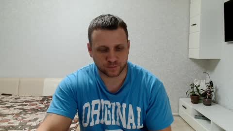 Snapshot of malchyshka chatting on 02.06.25 malchyshka online show from 02.06.25
