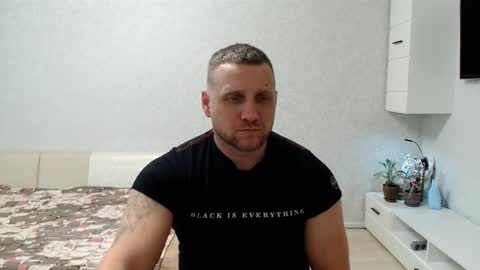 Snapshot of malchyshka chatting on 02.18.25 malchyshka online show from 02.18.25