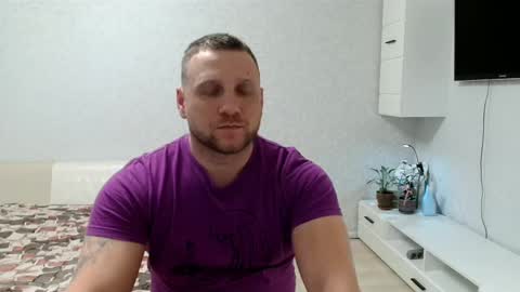 Snapshot of malchyshka chatting on 02.20.25 malchyshka online show from 02.20.25