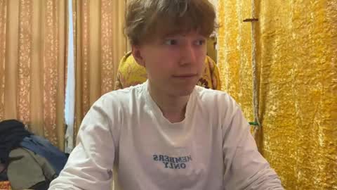 Snapshot of malcolm_yang chatting on 04.21.26 Tom and Mark 3 online show from 04.21.26