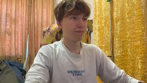 Snapshot of malcolm_yang chatting on 04.23.26 Tom and Mark 3 online show from 04.23.26