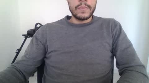 Snapshot of maleboyz chatting on 01.09.25 Boybi online show from 01.09.25