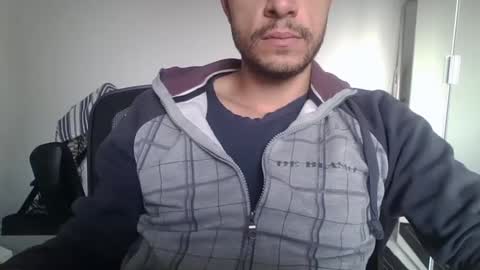 Snapshot of maleboyz chatting on 03.08.25 Boybi online show from 03.08.25