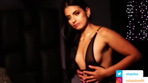 Snapshot of malejadiaz_ chatting on 10.19.25 Maleja Diaz online show from 10.19.25