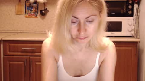 Malena online show from 12.13.25