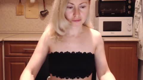 Malena online show from 03.12.26