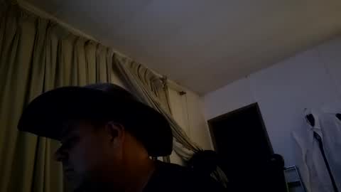 Snapshot of malenymph chatting on 10.17.25 malenymph online show from 10.17.25