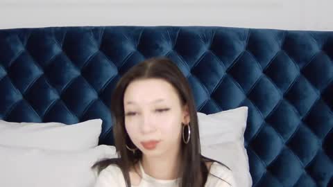 Malialandre online show from 02.23.25