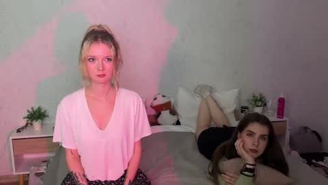 Snapshot of maliinka chatting on 10.05.25 Malinka online show from 10.05.25