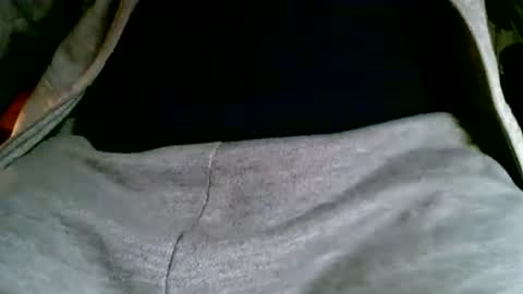 Snapshot of malincik chatting on 01.10.25 HornyJohny online show from 01.10.25