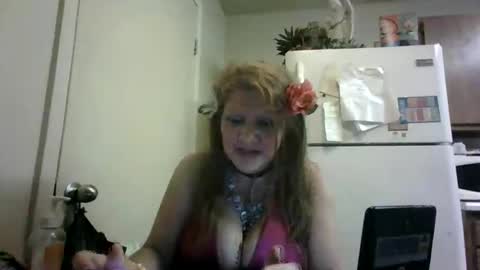 Snapshot of malinda702 chatting on 11.15.25 malinda702 online show from 11.15.25