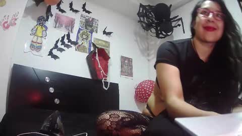 Snapshot of malishka_fox chatting on 11.02.25 Malishka online show from 11.02.25