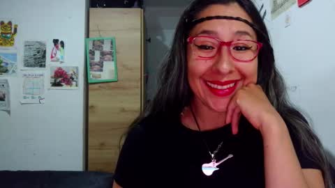 Snapshot of malishka_fox chatting on 11.02.25 Malishka online show from 11.02.25