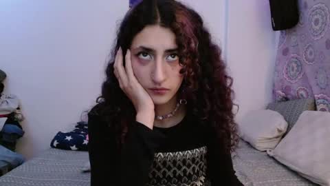 Snapshot of malitamuymal22 chatting on 01.06.25 Malita online show from 01.06.25