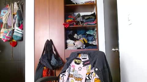 Snapshot of malitamuymal22 chatting on 10.27.25 Malita online show from 10.27.25