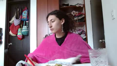 Snapshot of malitamuymal22 chatting on 11.12.25 Malita online show from 11.12.25